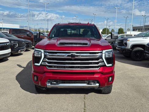 Used 2024 Chevrolet Silverado 3500 High Country w/ High Country Premium Package AWD/4WD image 9