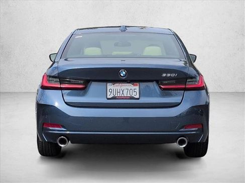 Used 2025 BMW 330i Sedan w/ Convenience Package image 7