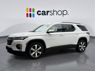 Used 2023 Chevrolet Traverse LT w/ LT Premium Package