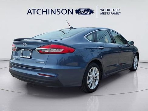 Used 2019 Ford Fusion Energi Titanium FWD image 5