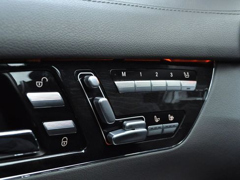 Used 2008 Mercedes-Benz CL 63 AMG image 8