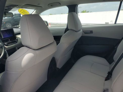 Used 2023 Toyota Corolla Cross L image 11