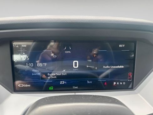 New 2027 Chevrolet Bolt LT w/ Comfort Package FWD image 17