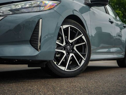 New 2025 Nissan Sentra SR w/ SR Premium Package image 6