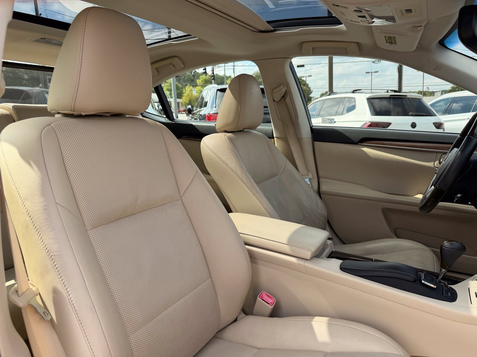 Used 2015 Lexus ES 350 w/ Ultra Luxury Package FWD image 37