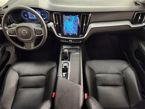 Used 2024 Volvo S60 B5 Core image 4