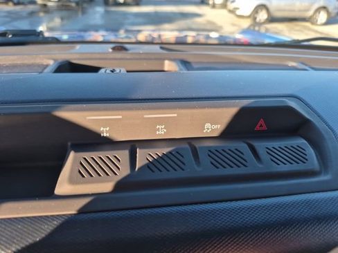 Used 2023 Ford Bronco Outer Banks image 25