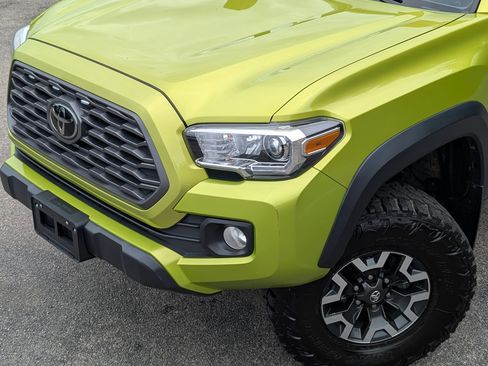 Used 2023 Toyota Tacoma TRD Off-Road AWD/4WD image 13
