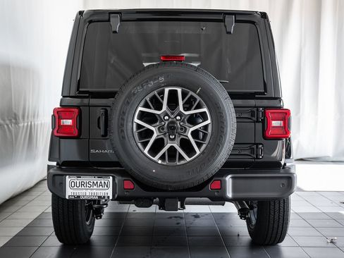 New 2026 Jeep Wrangler Sahara image 5