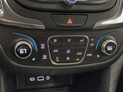 Used 2019 Chevrolet Equinox Premier image 19