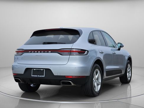Certified 2020 Porsche Macan image 6