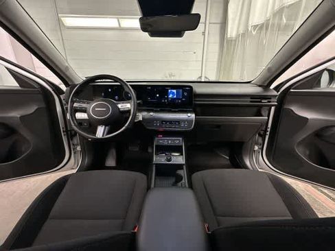 Used 2024 Hyundai Kona SEL w/ Convenience Package image 21