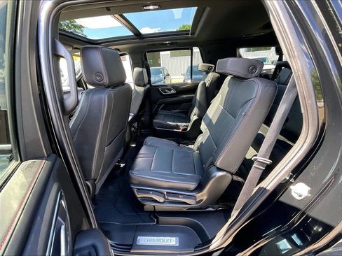 Used 2024 Chevrolet Tahoe RST w/ Luxury Package AWD/4WD image 15