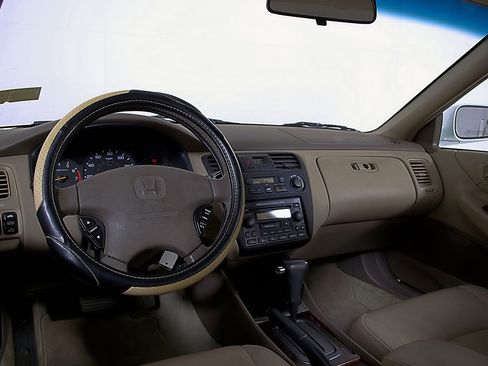Used 2002 Honda Accord EX image 12