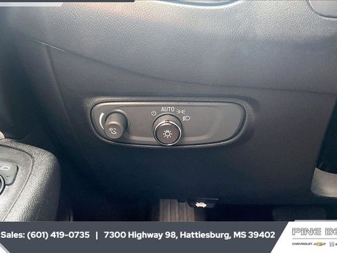 Certified 2020 Chevrolet Equinox LS FWD image 25
