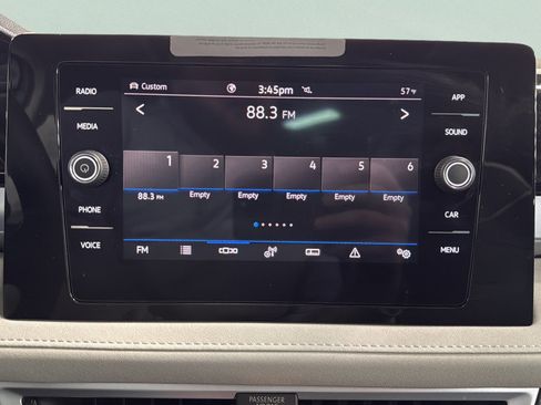 Used 2025 Volkswagen Taos SE image 24