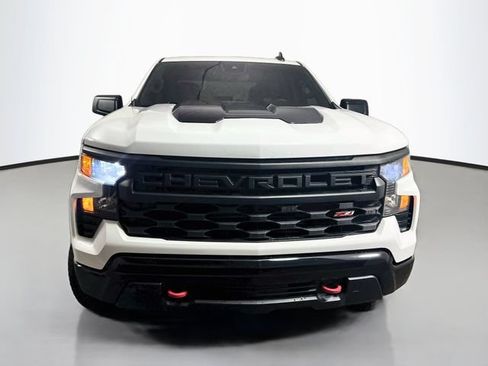 Used 2022 Chevrolet Silverado 1500 Custom Trail Boss AWD/4WD image 2