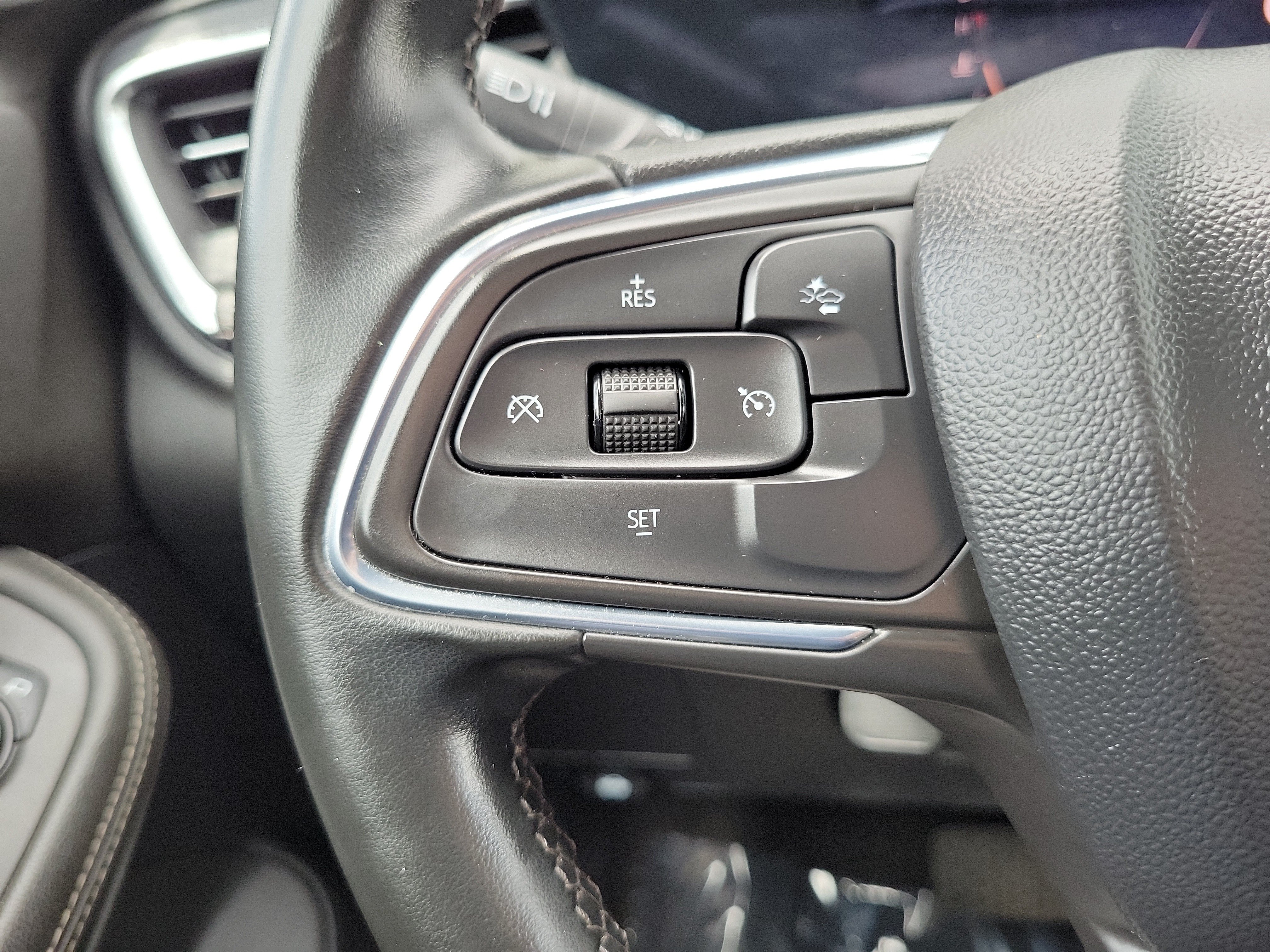Used 2024 Buick Encore GX Sport Touring AWD/4WD image 18