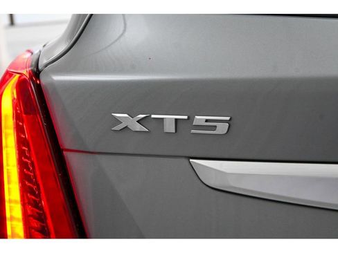 Used 2024 Cadillac XT5 Premium Luxury FWD image 53