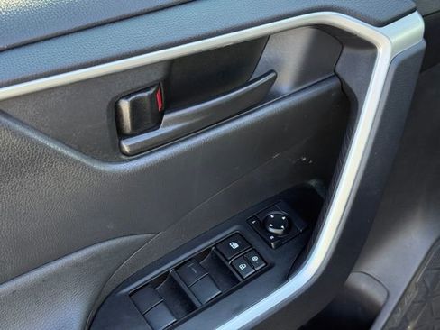 Used 2025 Toyota RAV4 LE image 20