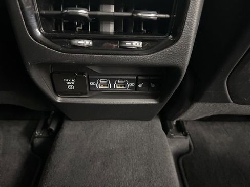 Used 2023 Jeep Grand Cherokee Limited AWD/4WD image 34
