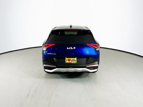 Used 2024 Kia Sportage EX FWD image 8
