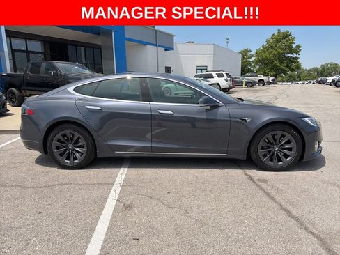 Used 2019 Tesla Model S 100D AWD/4WD image 2