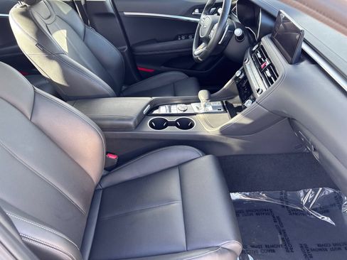 Used 2026 Genesis G70 2.5T RWD image 14