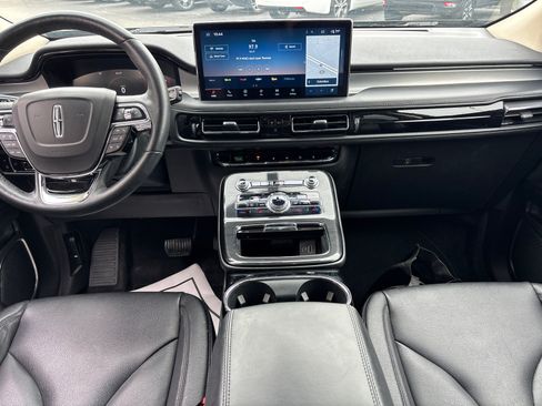 Certified 2023 Lincoln Nautilus AWD w/ Premium Package image 28