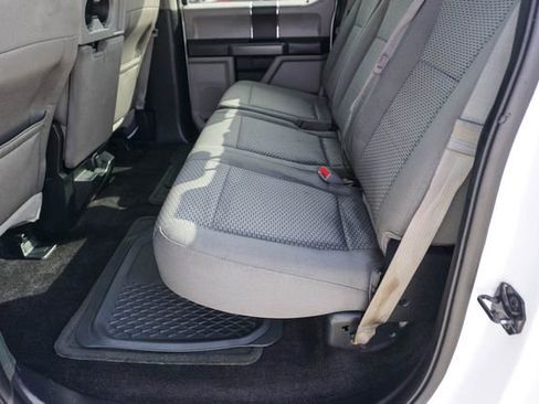 Used 2016 Ford F150 XLT image 19