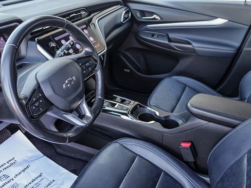 Used 2022 Chevrolet Bolt EUV Premier w/ Sun & Sound Package image 18