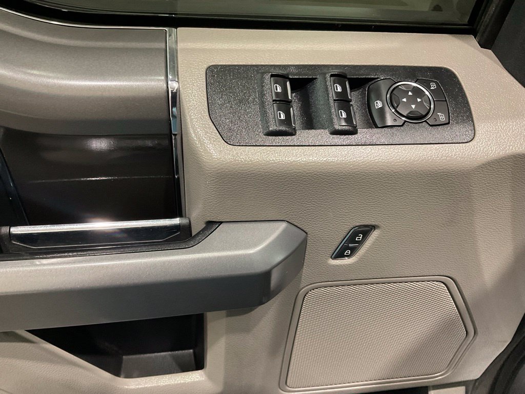 Used 2019 Ford F150 XLT w/ Equipment Group 302A Luxury AWD/4WD image 6