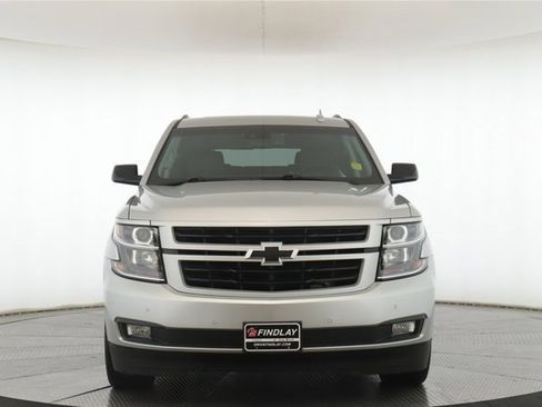 Used 2019 Chevrolet Suburban Premier image 12