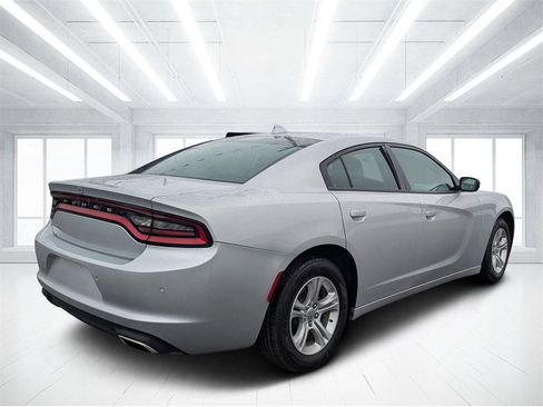 Used 2023 Dodge Charger SXT image 3