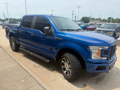 Used 2018 Ford F150 XL w/ Equipment Group 101A Mid AWD/4WD image 4