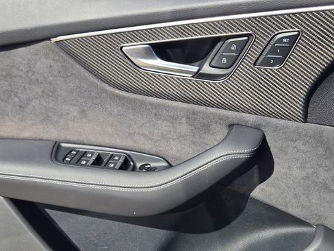 Used 2024 Audi SQ8 Prestige image 28