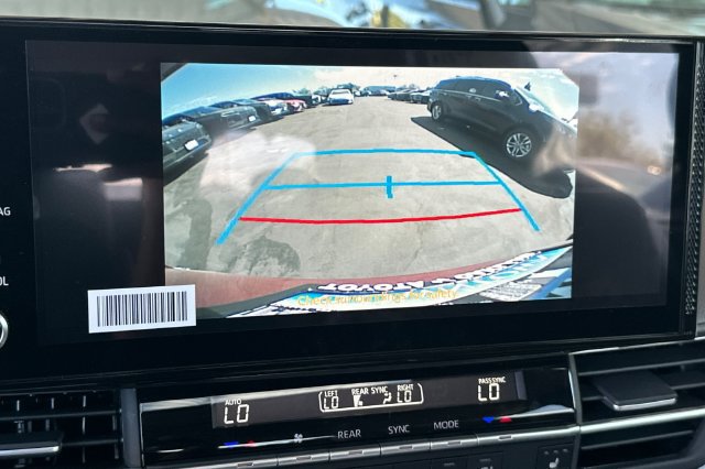 Used 2026 Toyota Sienna XLE AWD/4WD image 18