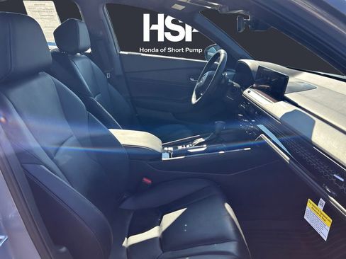 Used 2025 Honda Accord Sport image 15