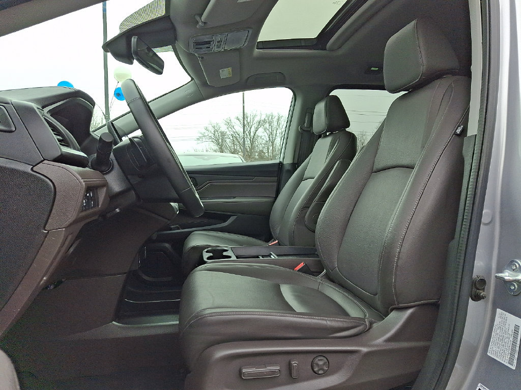 Used 2023 Honda Odyssey EX-L image 11