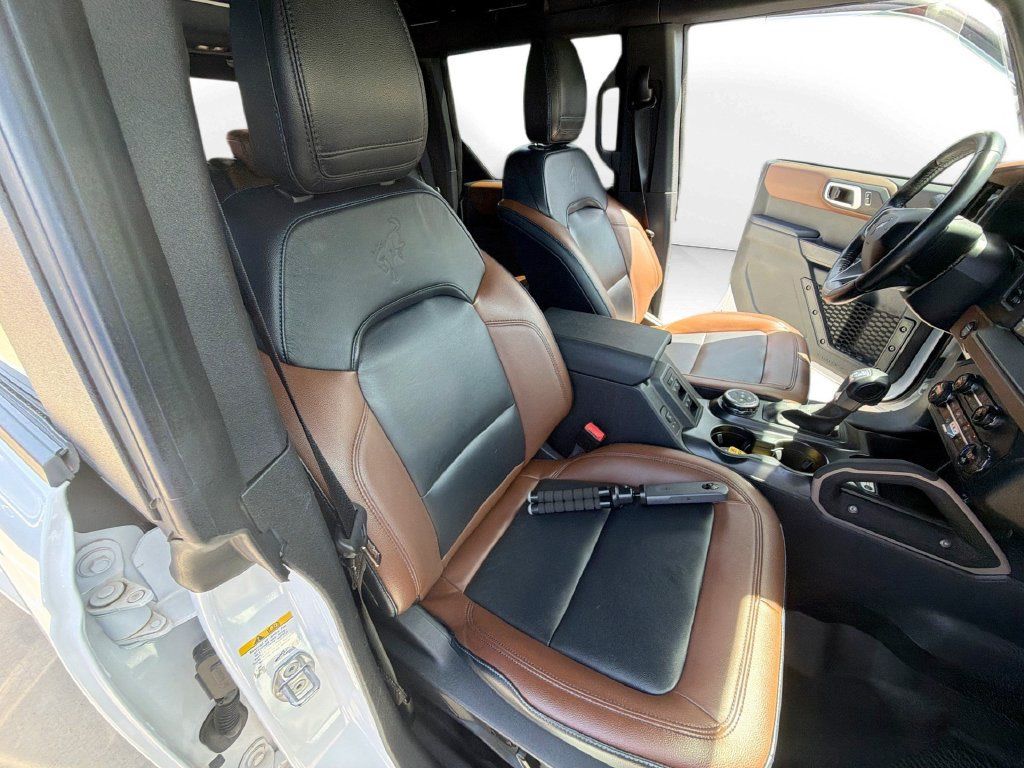 Used 2024 Ford Bronco Outer Banks AWD/4WD image 28