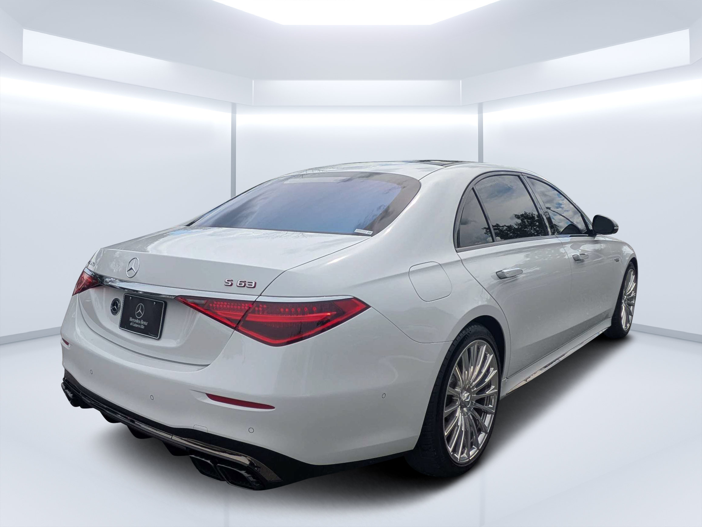 Certified 2025 Mercedes-Benz S 63 AMG S image 3