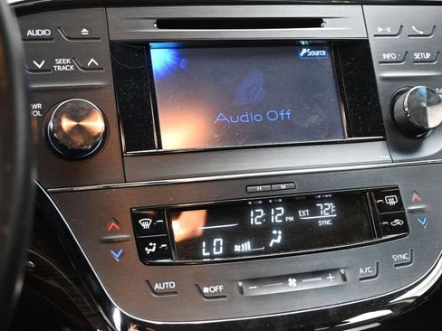 Used 2013 Toyota Avalon XLE Premium FWD image 28