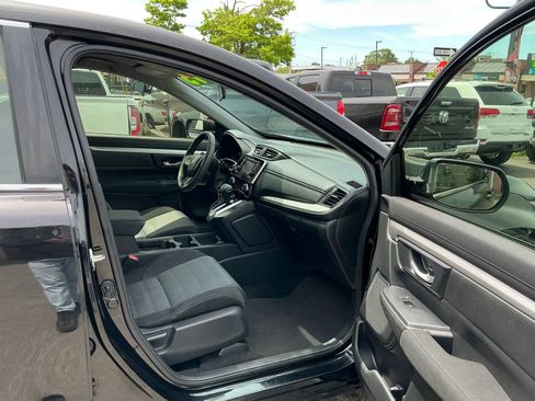 Used 2017 Honda CR-V LX image 5