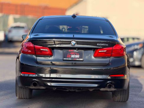 Used 2018 BMW 530e w/ Premium Package 2 RWD image 5