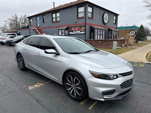 Used 2018 Chevrolet Malibu LT image 33