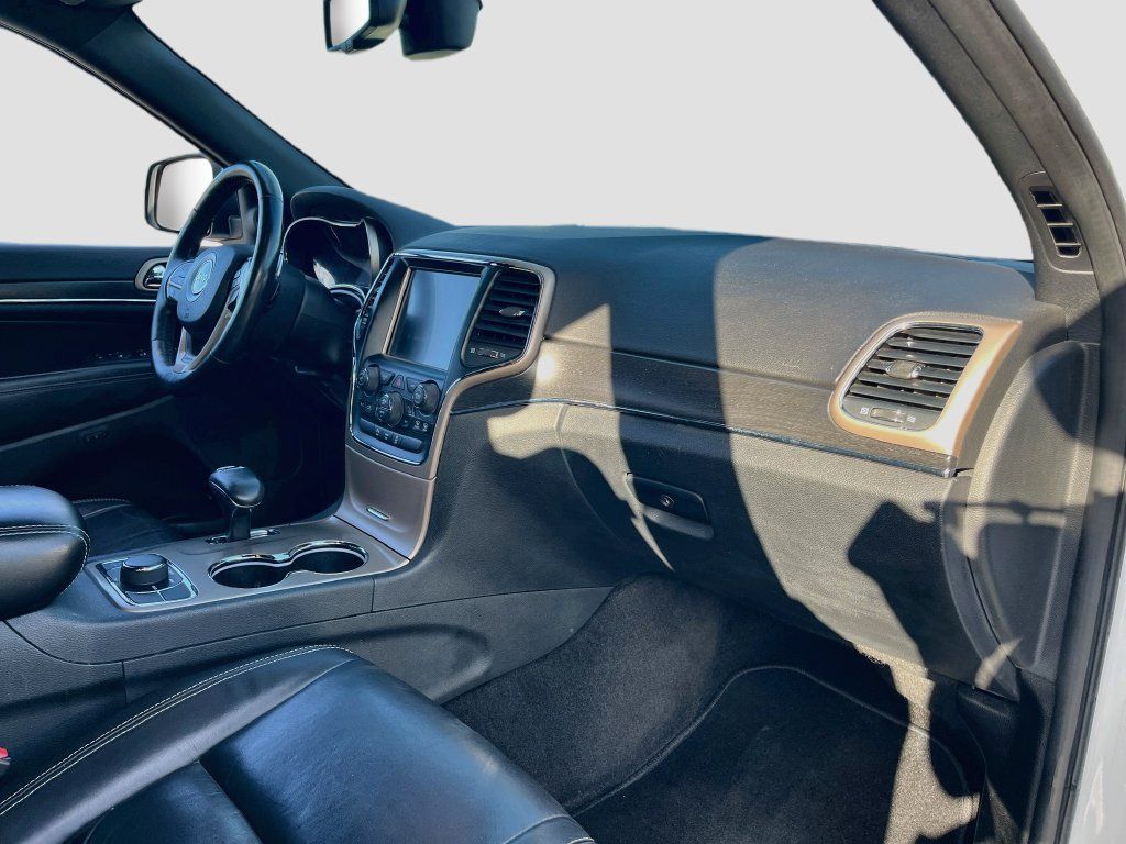 Used 2015 Jeep Grand Cherokee Limited AWD/4WD image 28
