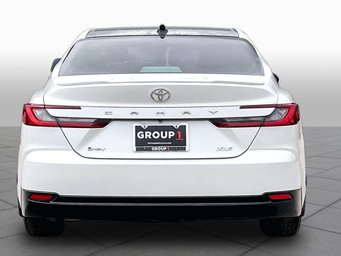 Used 2025 Toyota Camry XLE w/ Premium Package FWD image 5