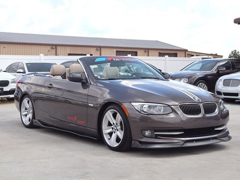 Used 2011 BMW 328i Convertible RWD image 16