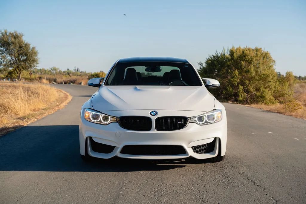Used 2016 BMW M3 RWD image 3