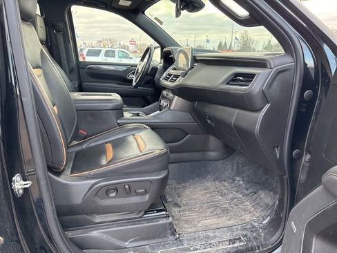 Used 2023 GMC Yukon AT4 w/ Technology Package image 12
